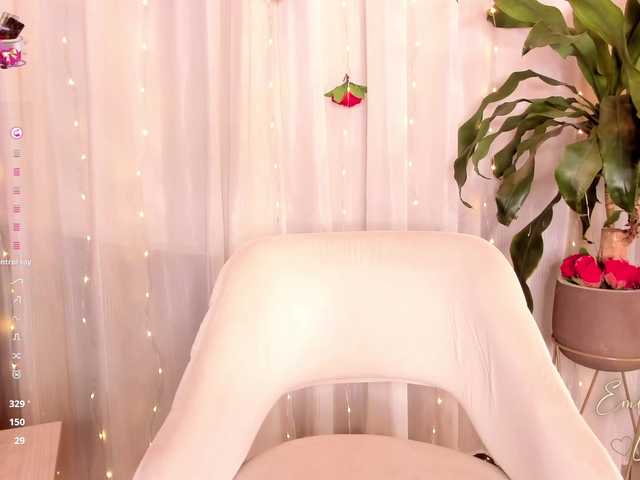 EmilyLeah live cam on BongaCams