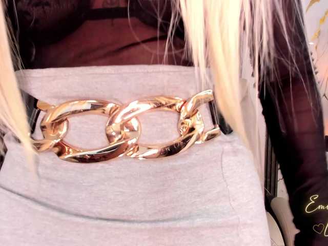 EmilyLeah live webcam show