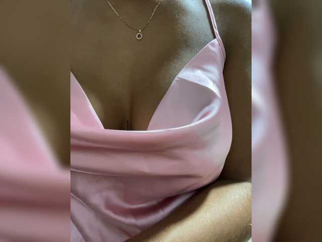 EmilyLeah live webcam show