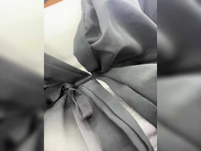 EmilyLeah's BongaCams show and profile