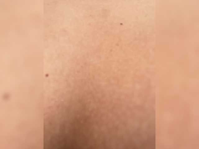 EmilyLeah live cam on BongaCams