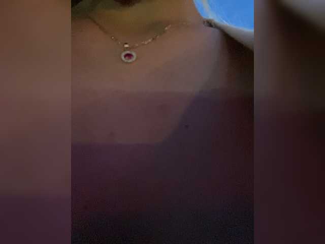 EmilyLeah live cam on BongaCams