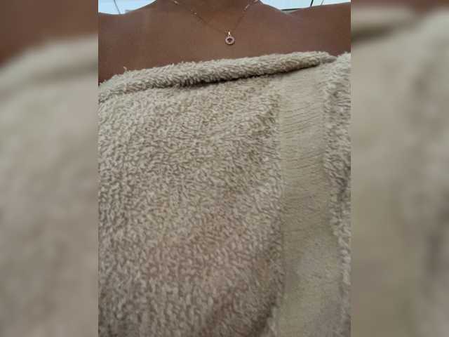EmilyLeah live webcam show