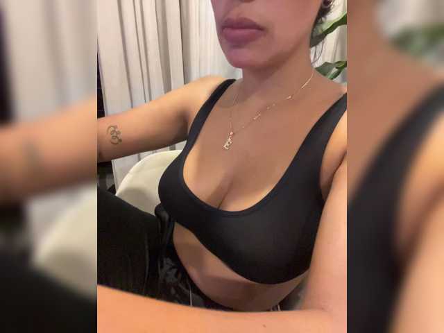 EmilyLeah live cam preview
