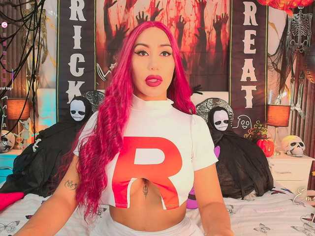EmilyLeah live cam on BongaCams