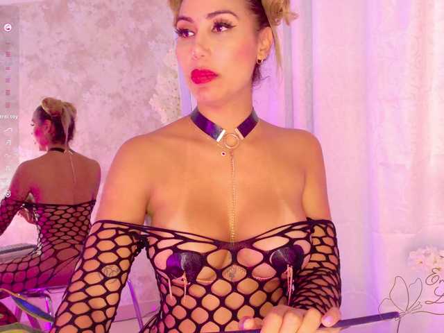 EmilyLeah live webcam show