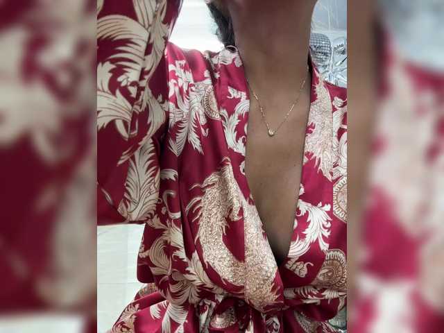 EmilyLeah live cam preview