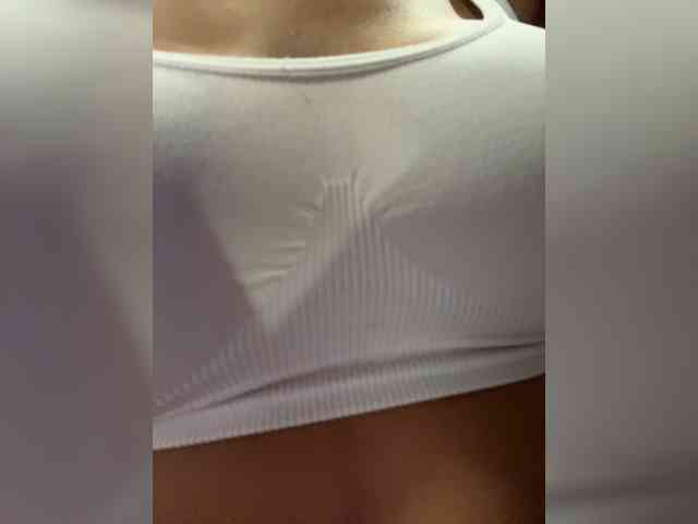 EmilyLeah webcam