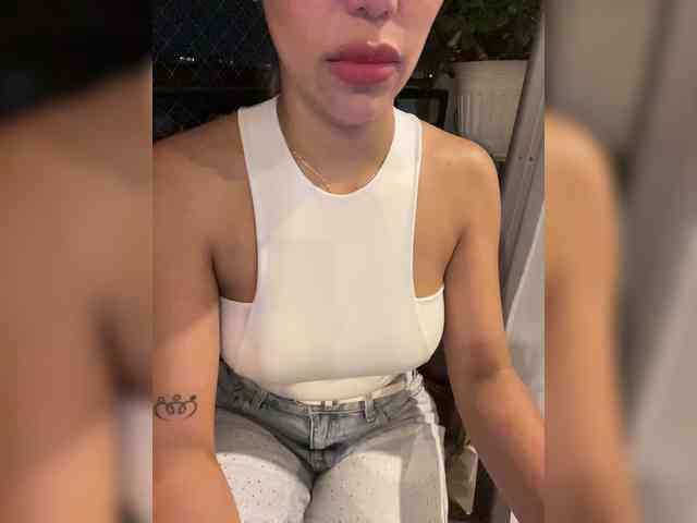 EmilyLeah webcam