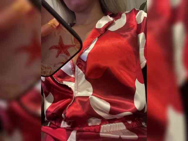 EmilyLeah webcam