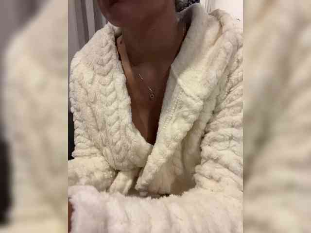EmilyLeah webcam