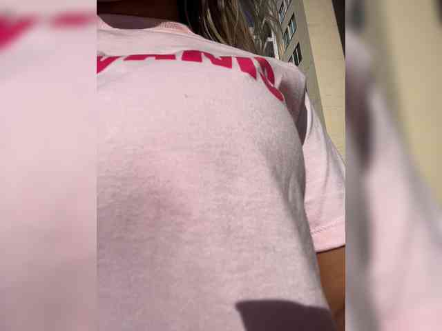 EmilyLeah webcam