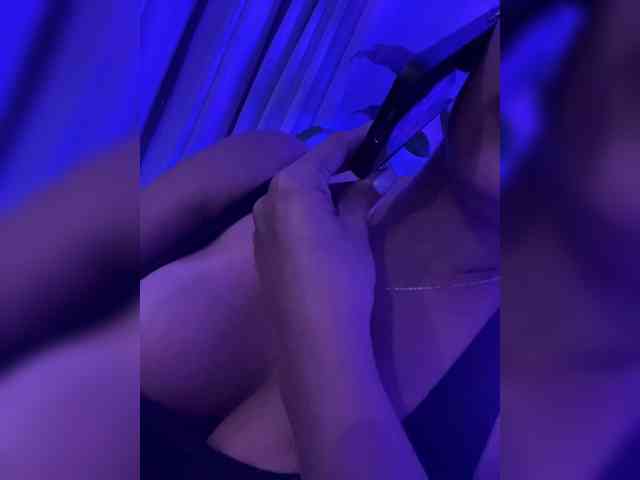 EmilyLeah webcam