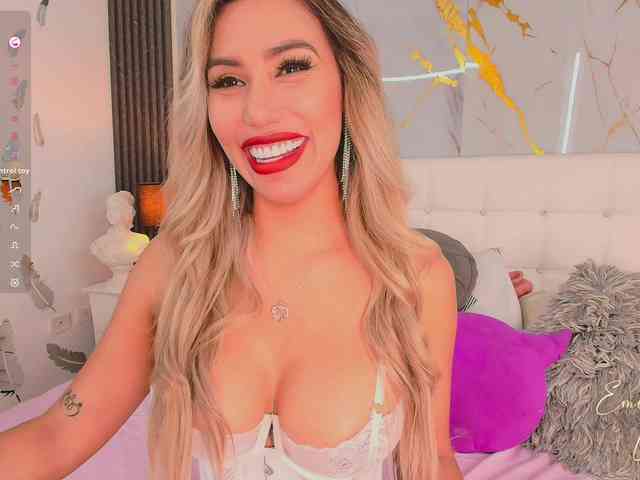 EmilyLeah webcam