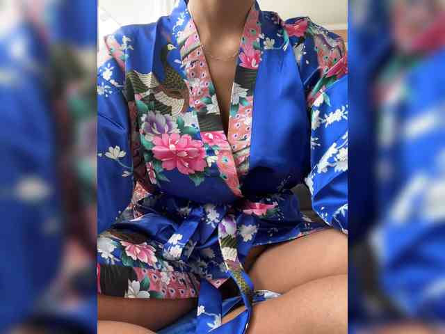 EmilyLeah webcam
