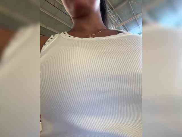 EmilyLeah webcam