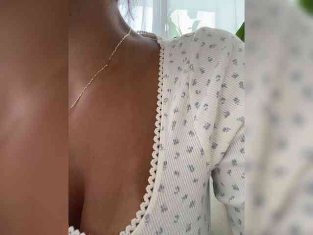 EmilyLeah webcam