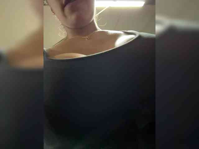 EmilyLeah webcam