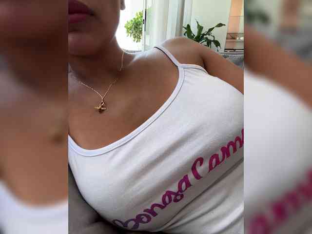 EmilyLeah webcam