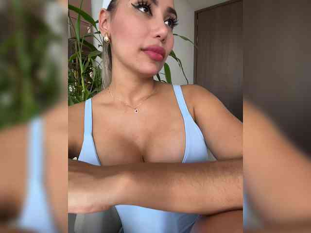 EmilyLeah webcam