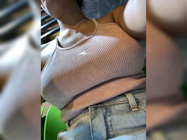 EmilyLeah webcam