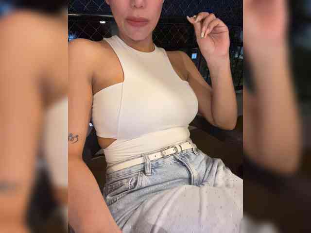EmilyLeah webcam