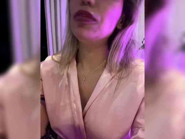 EmilyLeah webcam