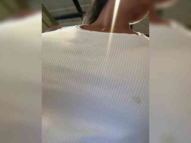 EmilyLeah webcam