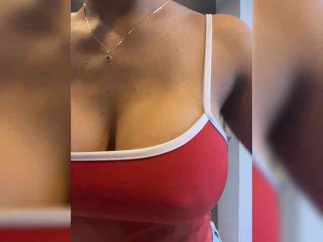 EmilyLeah webcam