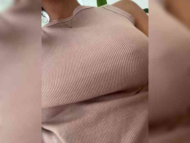 EmilyLeah webcam