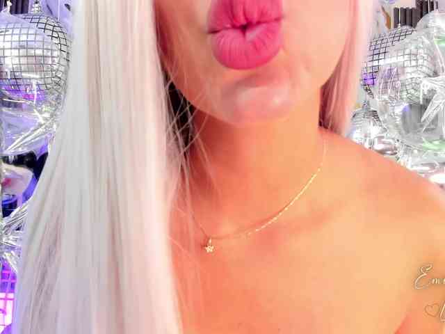 EmilyLeah webcam