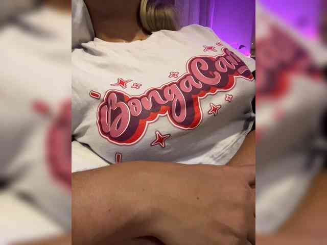 EmilyLeah webcam