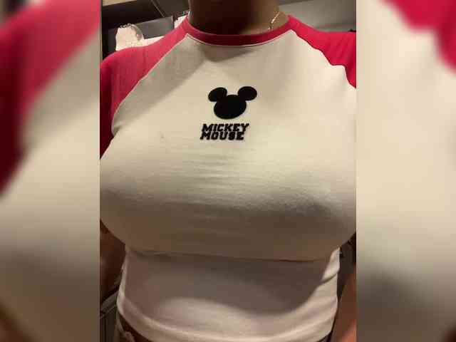 EmilyLeah webcam