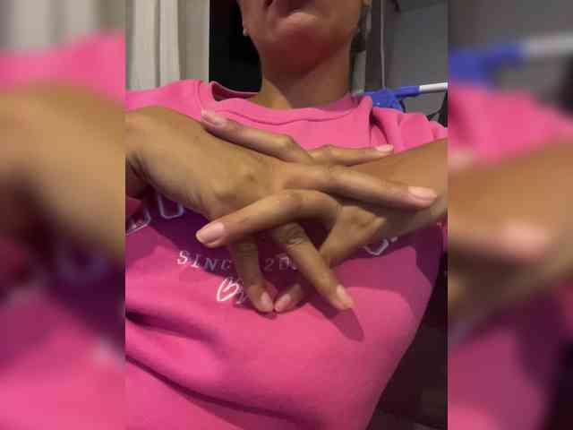 EmilyLeah webcam