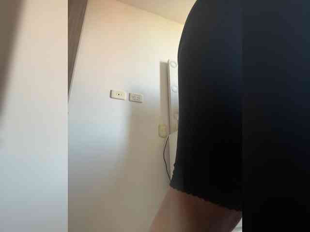 EmilyLeah webcam