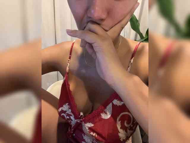 EmilyLeah webcam