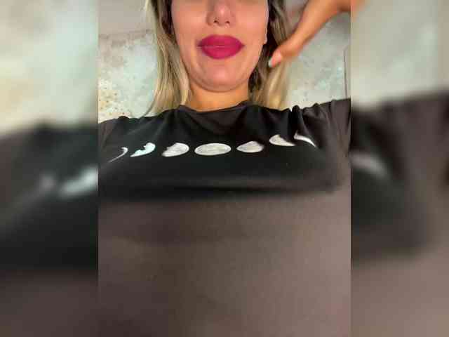EmilyLeah webcam