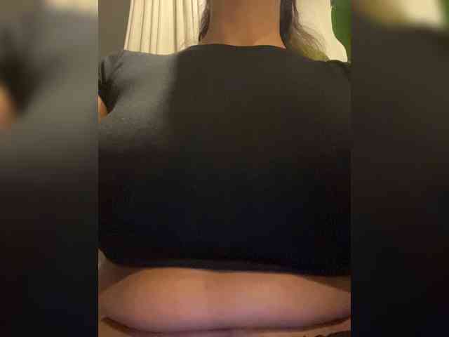 EmilyLeah webcam