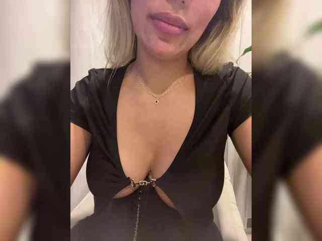 EmilyLeah webcam