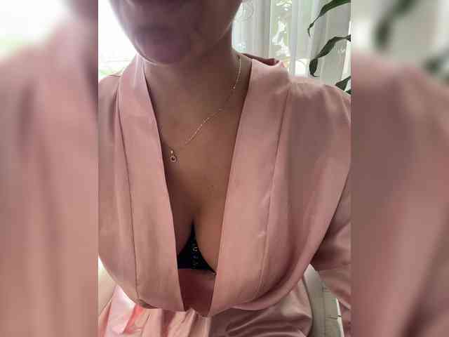 EmilyLeah webcam