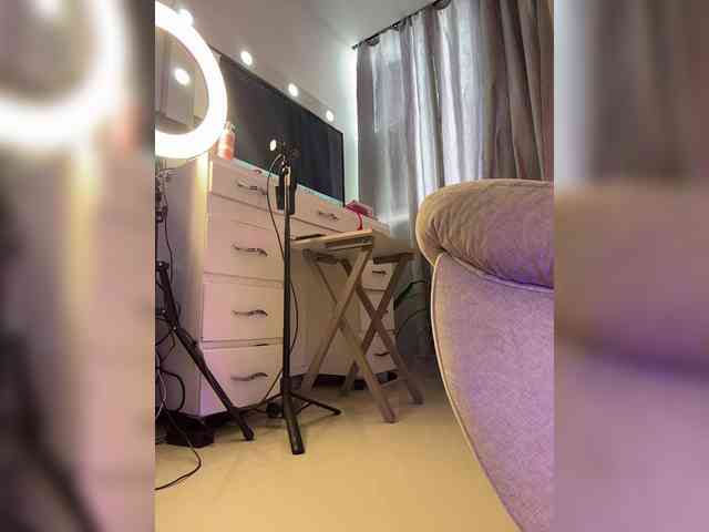EmilyLeah webcam