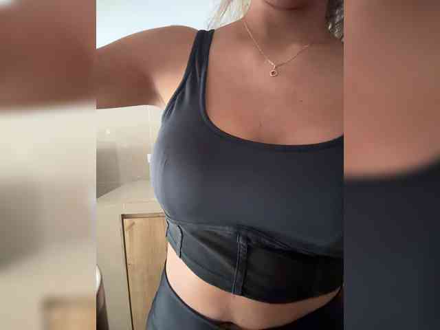 Modèle: EmilyLeah