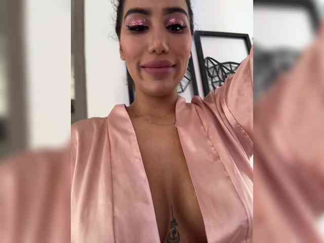 EmilyLeah webcam