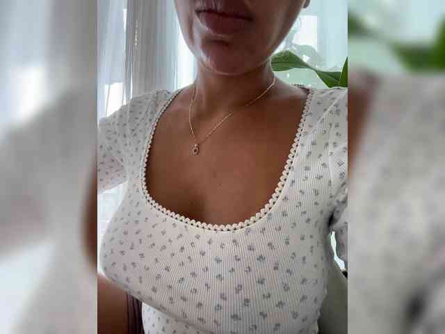 EmilyLeah webcam