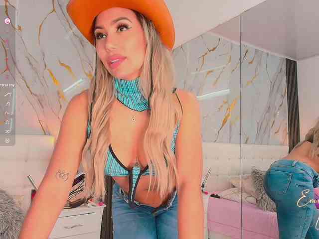 EmilyLeah webcam