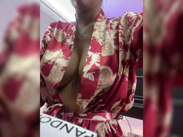 EmilyLeah webcam