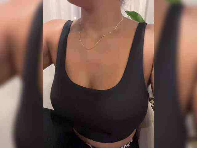 EmilyLeah webcam