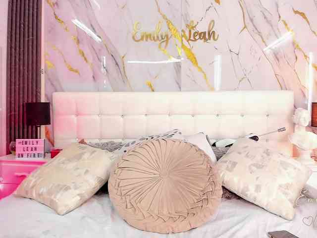 EmilyLeah webcam