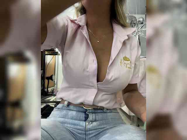 EmilyLeah webcam