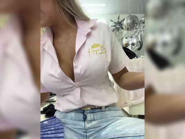 EmilyLeah webcam